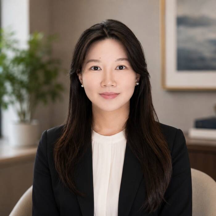 Chloe Nguyen headshot